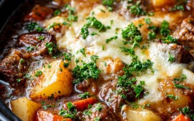 C’est la soupe la plus savoureuse que j’ai mangée depuis longtemps, et elle est incroyablement facile à préparer avec une mijoteuse !