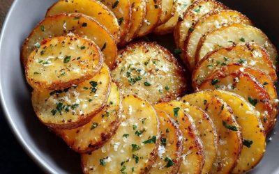 Tranches de pommes de terre cuites au four