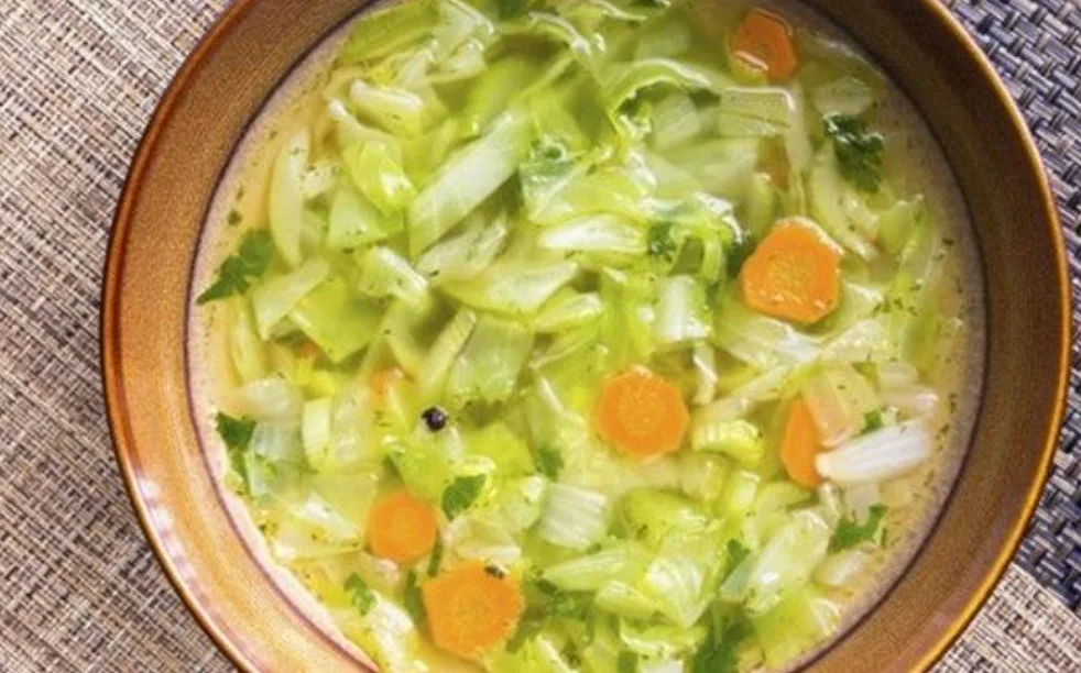 Voici la soupe brûleuse de graisses qui permet de perdre 4 Kg en une semaine 😊