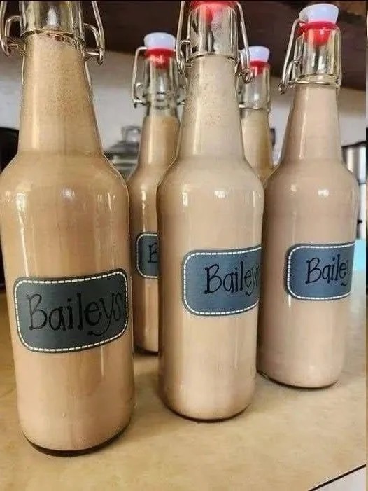 Comment faire de la liqueur Baileys maison en 5 minutes