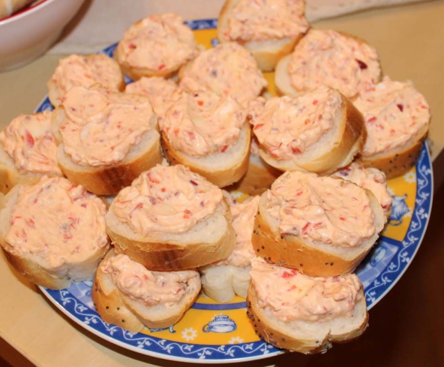 Tartines de Budapest pour canapés ! 👌 Cette recette ravira tous vos invités… 👇
