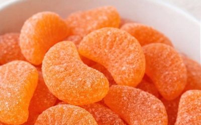 Un délice intemporel : des bonbons à l’orange traditionnels que tout le monde appréciera.
