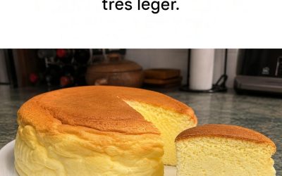 Comment faire un gâteau au yaourt sans farine, uniquement avec des pommes et du yaourt.
