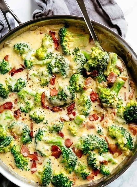 Brocoli crémeux à l’ail et au parmesan