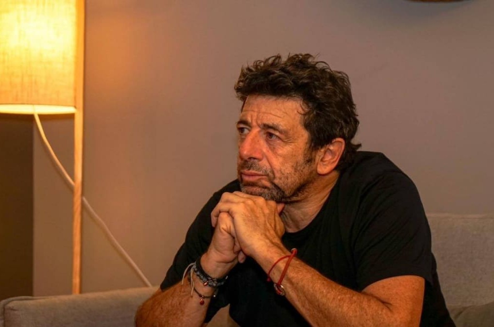 « Ça m’a gelé le sang » : une bénévole des Restos du cœur raconte ce qu’elle a vu de Patrick Bruel aux Enfoirés