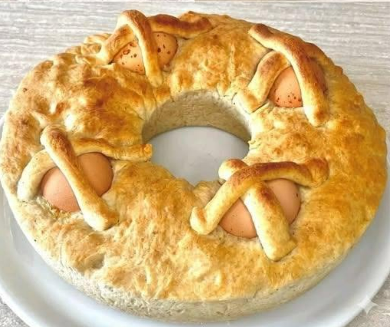 Casatiello napolitain authentique (riche, délicat et très parfumé)