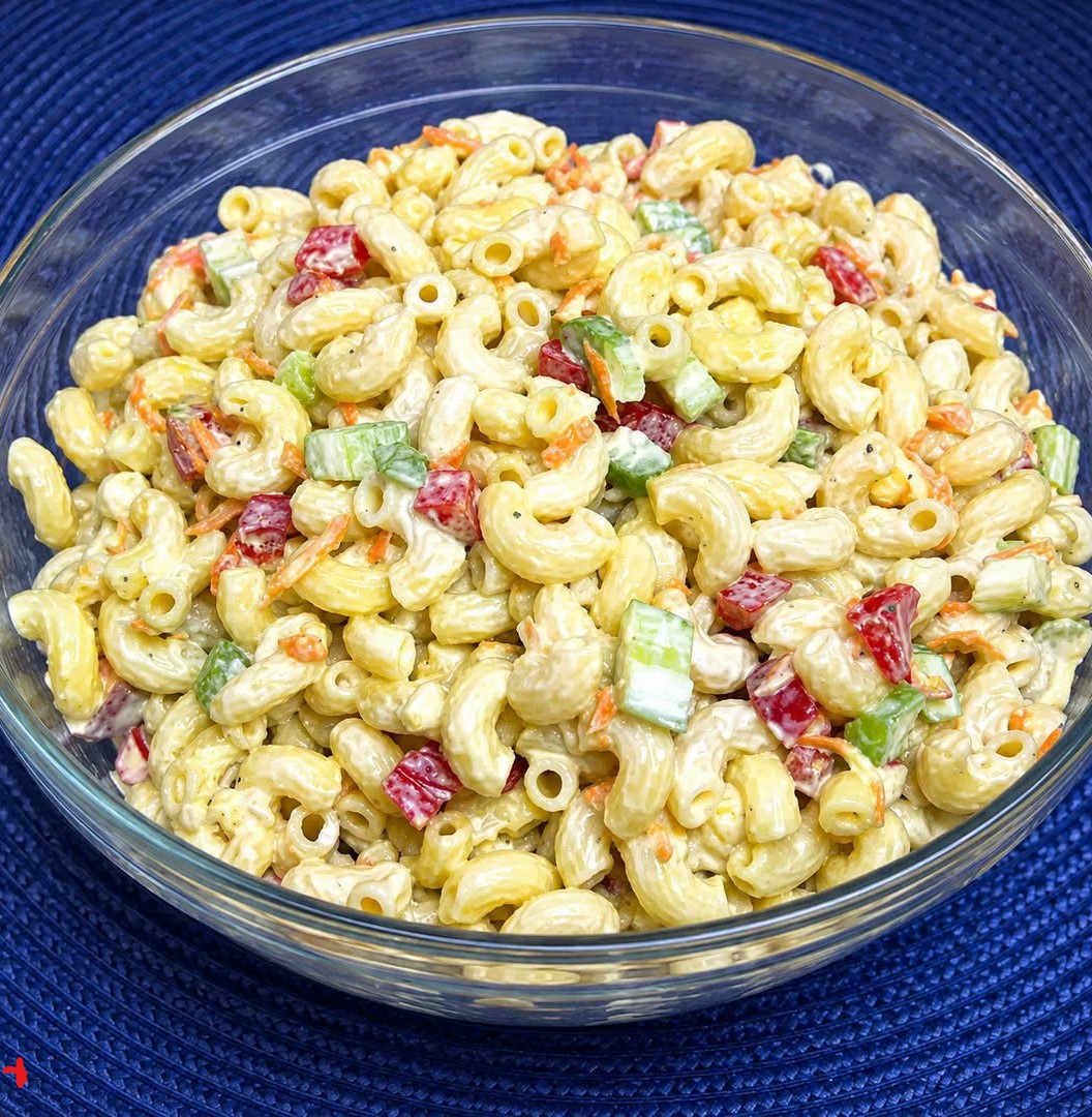 Salade de pâtes explosive à la crème fraîche : un déjeuner facile et rapide en 15 minutes, conservez la recette !