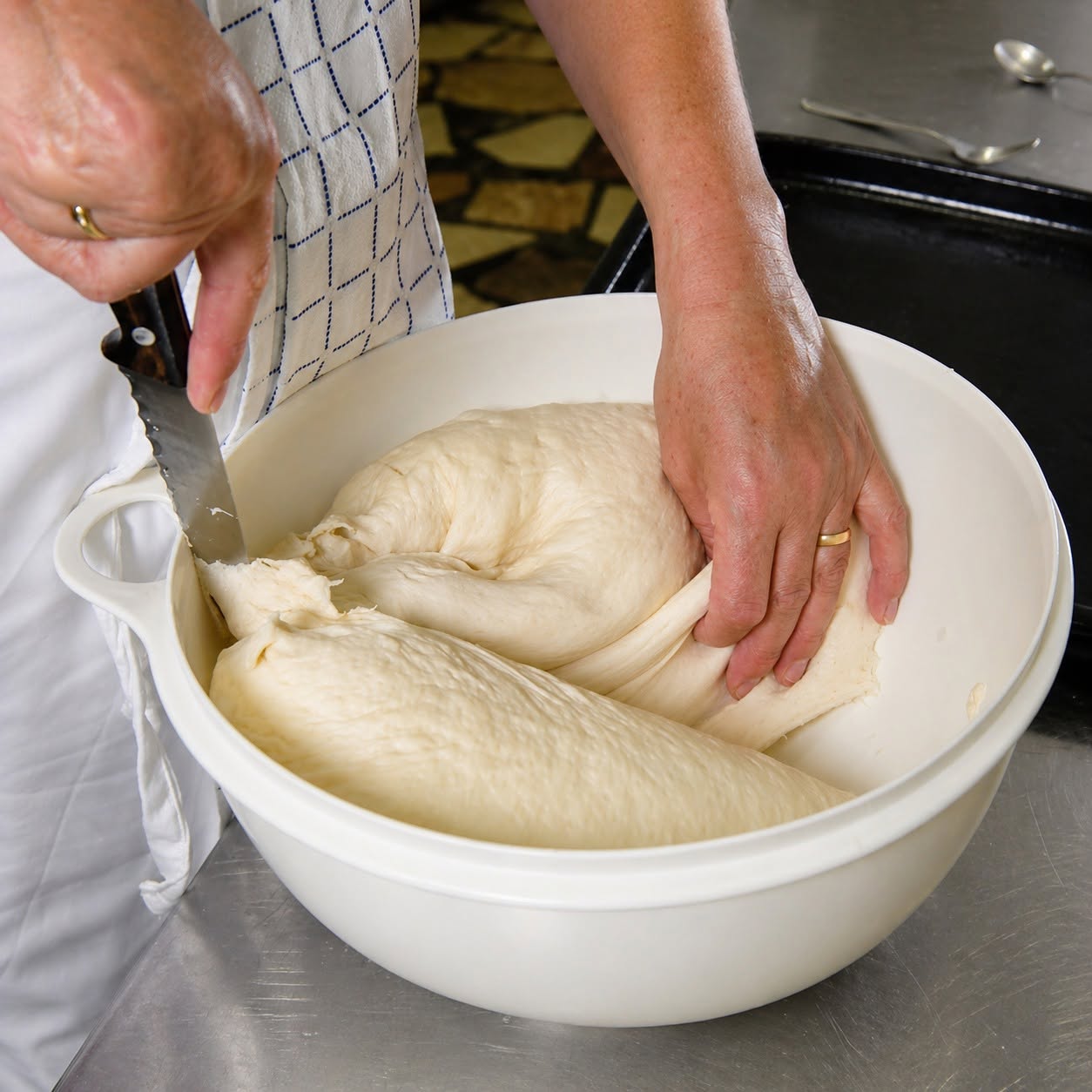 Oubliez la pâte feuilletée, voici la bombe : la fantastique pâte à l’eau de BABKA – les strudels sont incomparables !