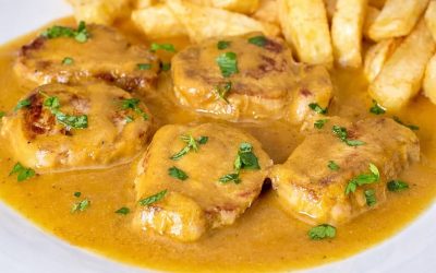 Le déjeuner du dimanche en bref : du porc juteux avec une sauce qui fera saliver toute la famille !