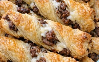 Rouleaux de pâte feuilletée salés au bœuf et au fromage